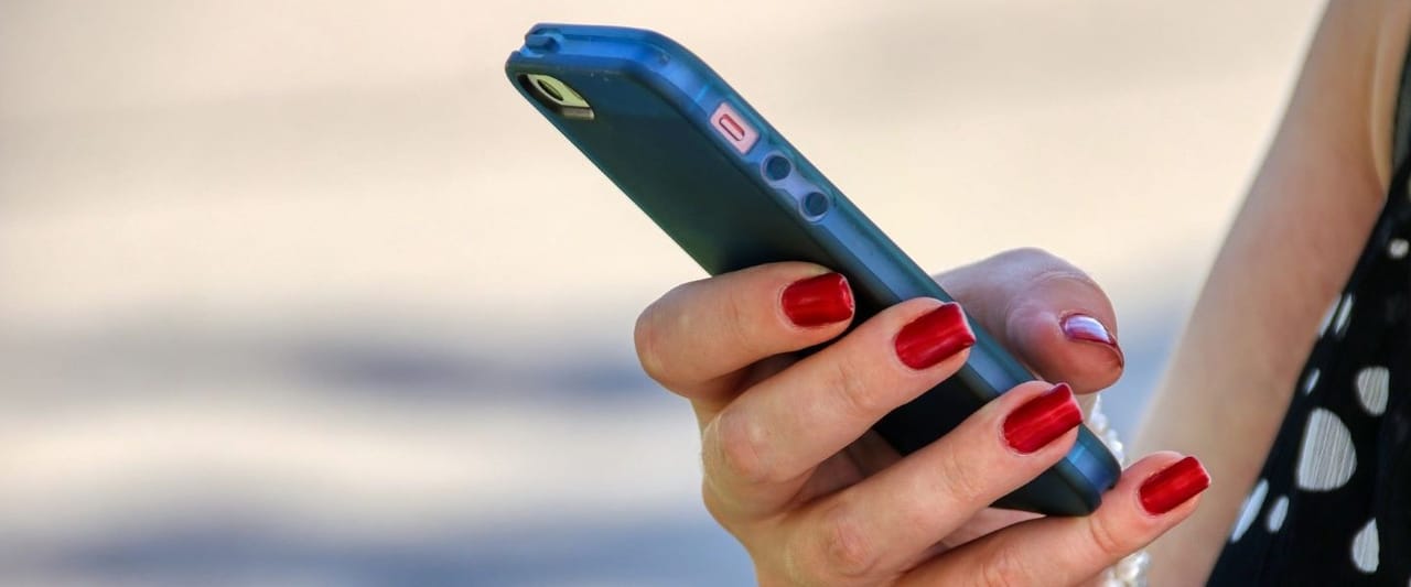 Vrouw met smartphone